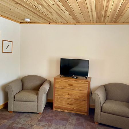 Hanging Horn Lakeside Resort Moose Lake Ngoại thất bức ảnh