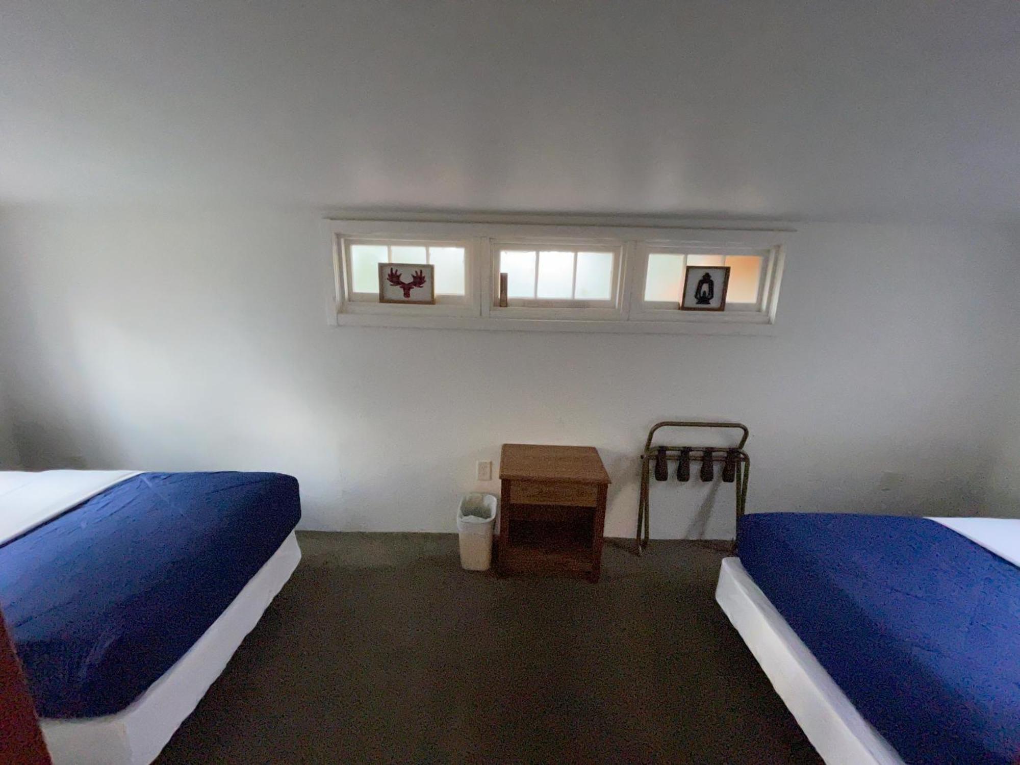 Hanging Horn Lakeside Resort Moose Lake Ngoại thất bức ảnh