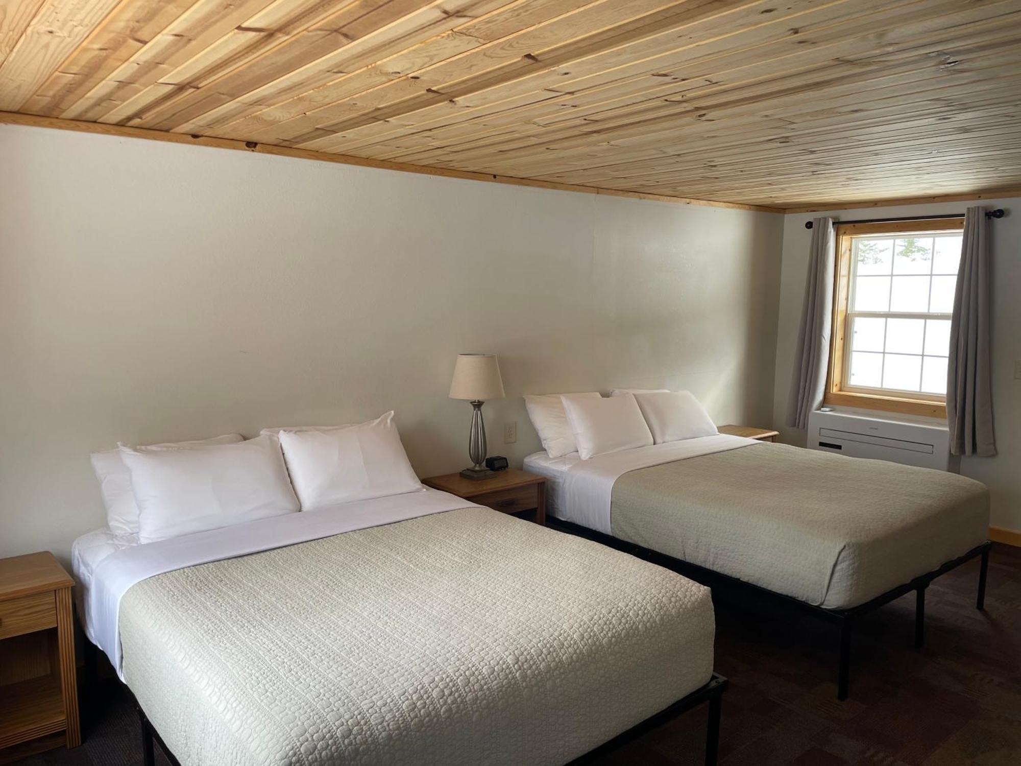 Hanging Horn Lakeside Resort Moose Lake Ngoại thất bức ảnh